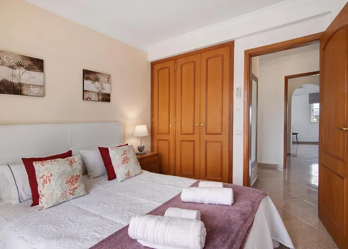 Martina Villa Albufeira